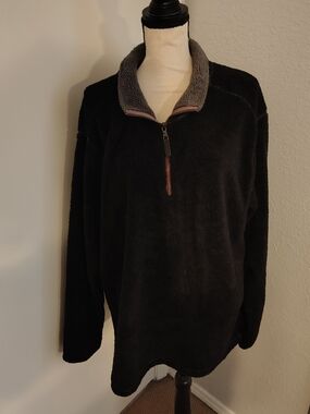 Trinity Black Zip-Up Fleece with Gray Contrast Collar